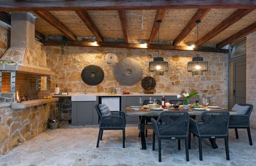 Ieromonachos Villa | Prenari I Villa - Three Bedroom Villa, Sleeps 5