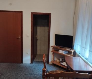 Canton 10 House | Prenoćište San Rooms