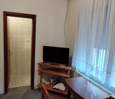Canton 10 House | Prenoćište San Rooms