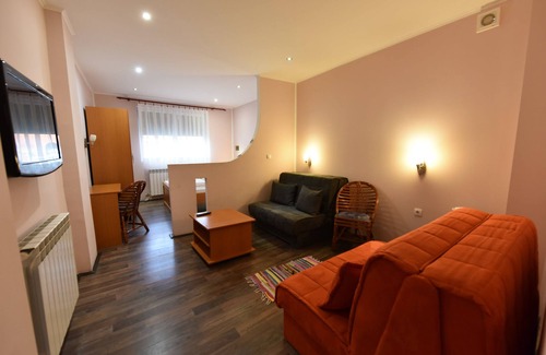 Novi Sad Hotel | Prenociste Stojic Novi Sad