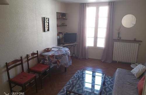 Bagneres-de-Bigorre Apartment | Pres des thermes