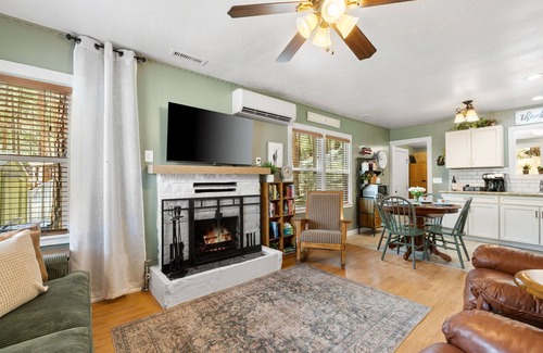 Mountain Club Cabin | Prescott Pine Mtn Cabin Vacation Rental | 1-BR in Pine Forest | 2Mi to Whisky Row Sleeps 6