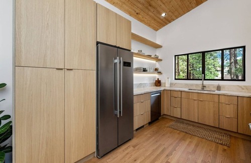 Timber Ridge House | Prescott Treehouse. Luxe 4BR/3Ba Home. Sleeps 10