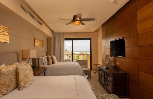 Los Cangrejos II y III Resort | Presidential Suite- Ocean View-Cabo San Lucas Pacific Dunes, Oct 26-Nov 2, 2024