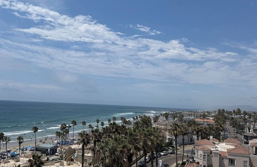Townsite Hotel | Presidential Suite - 4-bedroom awesome hotel suite in fabulous Oceanside