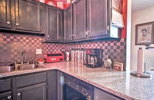 Branson Hotel | Presley's Penthouse 2BR Branson Resort Condo