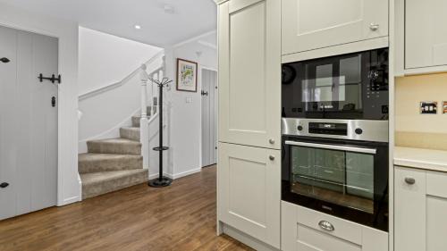 Cheltenham House | Prestbury Stables