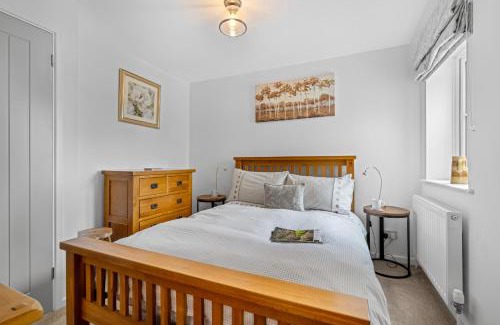 Cheltenham House | Prestbury Stables