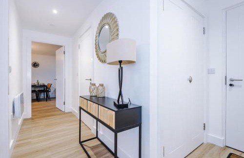 Vauxhall Apartment | Prestige Point - Liverpool Flat with Free Parking