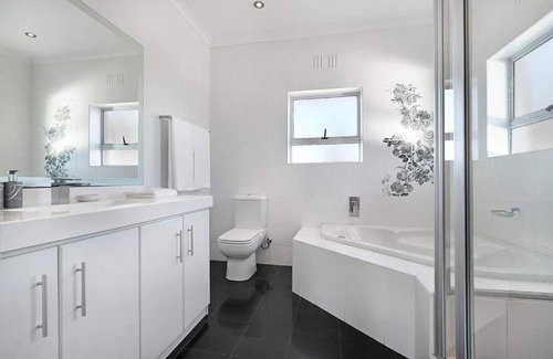 Milnerton Villa | Prestigious Guest Villa