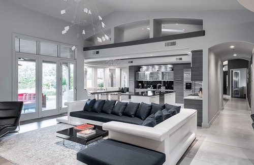 McDowell Ranchos Villa | Preston by AvantStay | 6BR Desert Oasis w/ Basketball Court, Pool & Hot Tub