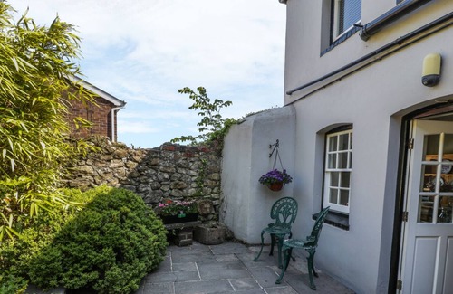 Trevor Cottage | PRESWYLFA, romantic, character holiday cottage in Llangollen