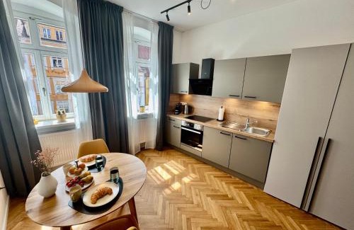 Bamberg Apartment | Pretti Apartments - Neu, Stilvoll, Zentral, Komfortabel & Ruhig
