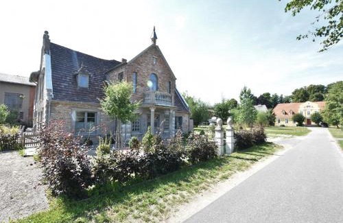 Kroepelin Apartment | Pretty Apartment in Detershagen with Private Terrace