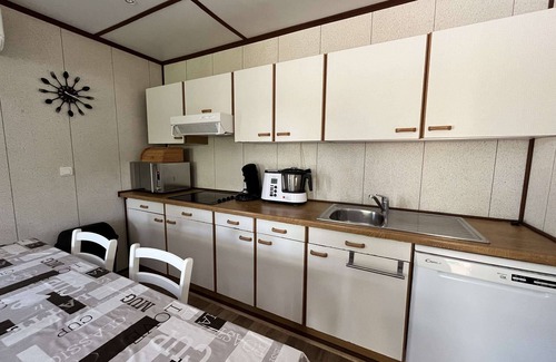 Portiragnes-Plage House | Pretty corner villa located in TAMARIS, airconditioning, 4 bedrooms, WIFI, at only 900m from the.