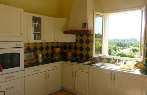 Montfort-sur-Argens House | PRETTY COUNTRY HOUSE IN PROVENCE NEAR BRAD & GEORGE!