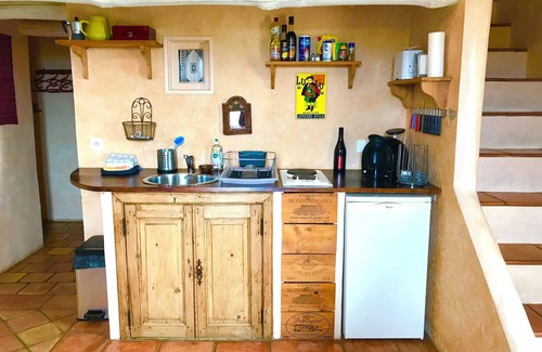 La Bruguiere Apartment | Pretty duplex with garden and terraces near Uzes