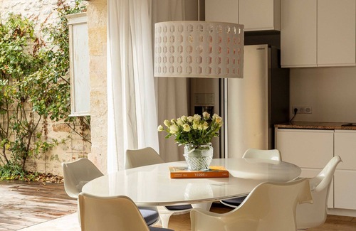 Saint-Martin-de-Gurson House | Pretty family friendly Stone Cottage Bergerac Bordeaux St Emillion jacuzzi pool