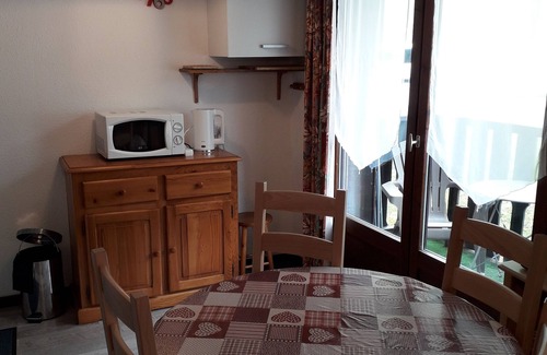 Les Contamines-Montjoie Apartment | Pretty T2 * Pied pistes, bus, free shuttle, wifi. 4 pers max. Pets not allowed