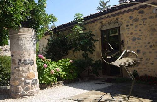 Pont-de-Labeaume House | Pretty Holiday Home in Ardèche with Swimming Pool