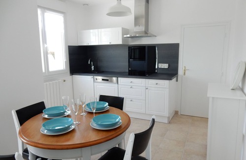 Plozevet House | pretty little house near the sea with sea view, classified 3 stars