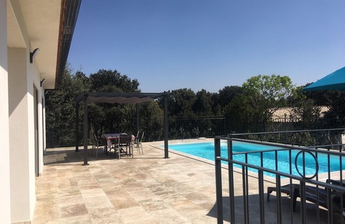 Uzes House | PRETTY NEW AIR CONDITIONED VILLA WITH HEATED POOL IN THE CAMPAIGN OF UZES