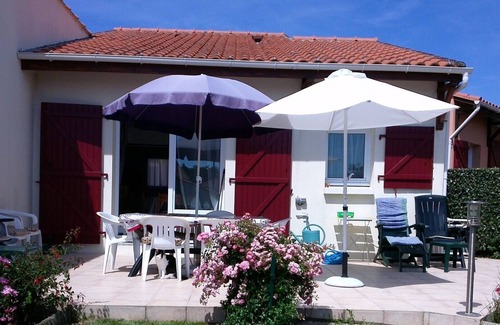 La Bernerie-en-Retz Villa | PRETTY SEA VIEW VILLA 3 BEDROOMS SWIMMING POOL IN SMALL RESID CLOSE TO BEACH