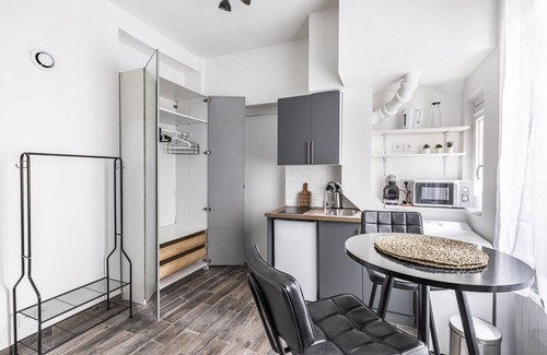 Epinettes Apartment | Pretty studio Batignolles - Civil lease