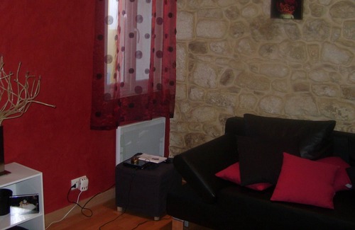 Saint-Hippolyte House | Pretty villa with pool