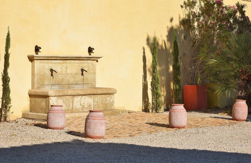 Domazan Villa | Pretty Villa with swimming pool and total air conditioning- Avignon -Nîmes-Uzes