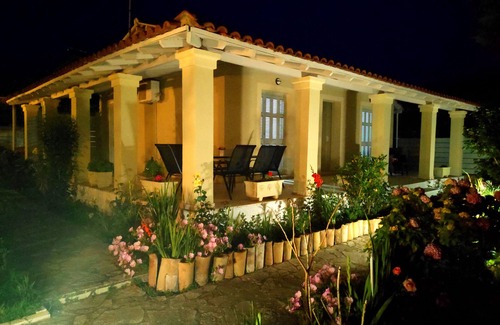 Ag. Georgios Villa | Pretty Villa X 6 Close To The Sandy Beach On Corfu Island
