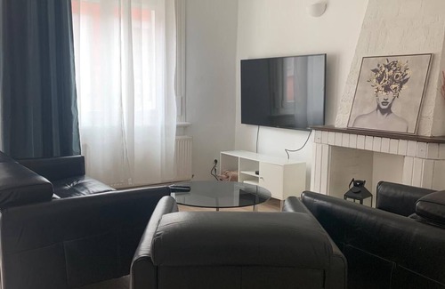Valenciennes House | Pretty, well-equipped town house