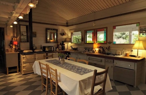 Mouzay Ski Chalet | Pretty wooden house near Loches, Touraine, near the Chateaux of the Loire Valley