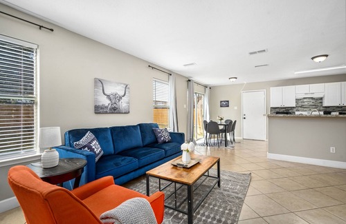 Barker House | Price Drop! Entire 4BR[10% OFF]Home| Wi-Fi & More-MD