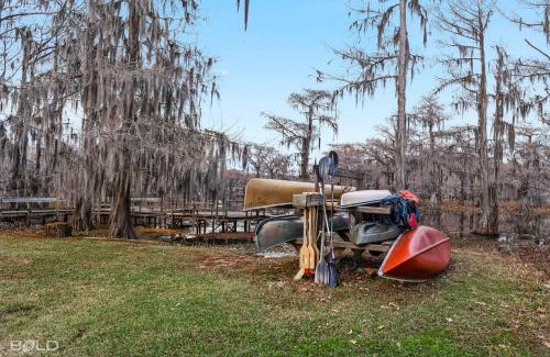 Uncertain House | Price Drop For This Weekend, Lakefront, Canoes & K