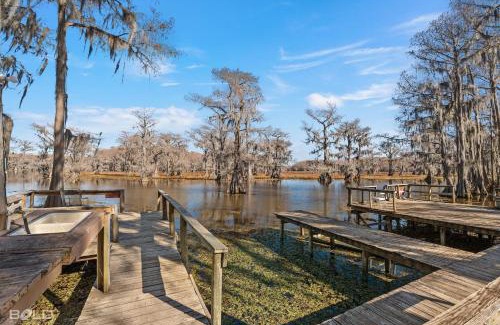 Uncertain House | Price Drop For This Weekend, Lakefront, Canoes & K