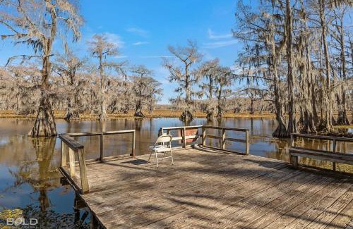 Uncertain House | Price Drop For This Weekend, Lakefront, Canoes & K