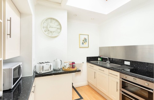 Bath House | Price & Weeks - Heart of Bath