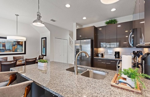 Four Corners House | Priceless Peace At Serenity By Shine Villas. 081 3 Bedroom Townhouse