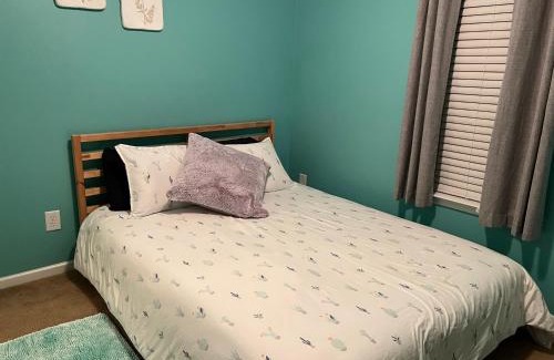 Charlotte House | Prickle Your Fancy Private Room in University