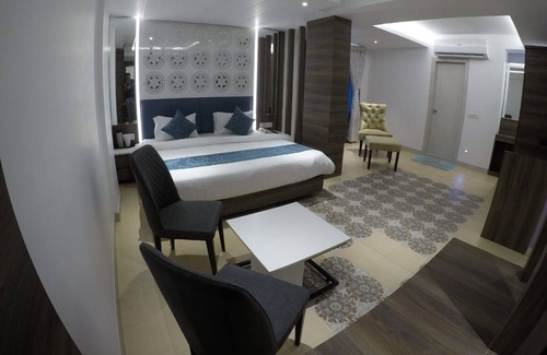 Jabalpur Hotel | Pride By Samrat