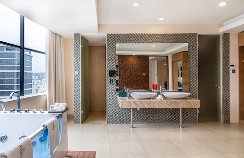 Westlands Hotel | PrideInn Azure Hotel Nairobi Westlands