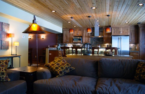 Coolin House | Priest Lake Luxury Lodging with Boat Slip