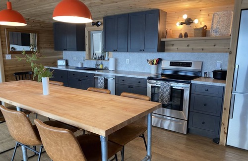 Coolin Cabin | Priest Lake waterfront cabin May and Jun 2023 special lower price