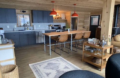 Coolin Cabin | Priest Lake waterfront cabin May and Jun 2023 special lower price