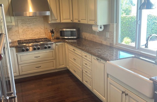 Fullerton House | Primary Bedroom+ 2 bedrooms w/Queen Beds! Near Disneyland! Private Large Pool!