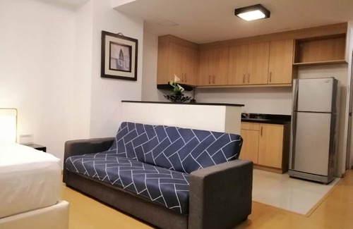 Bonifacio Global City Apartment | Prime BGC Location Apartments by PH Staycation