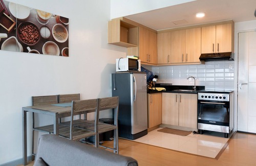 Bonifacio Global City Apartment | Prime BGC Location Apartments by PH Staycation