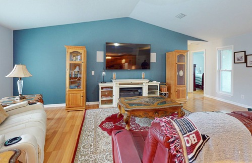 Callaway House | Prime home with private pool, firepit, & home office - dog-friendly