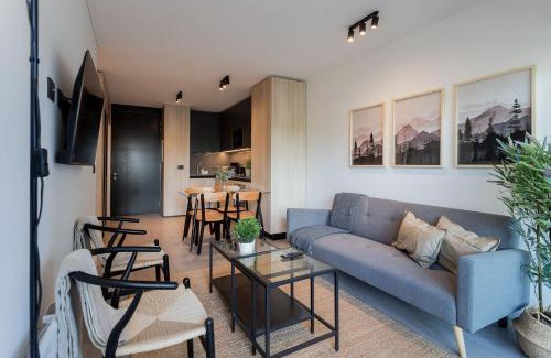 Apoquindo Apartment | Prime Las Condes Escape Modern 2BR for 4